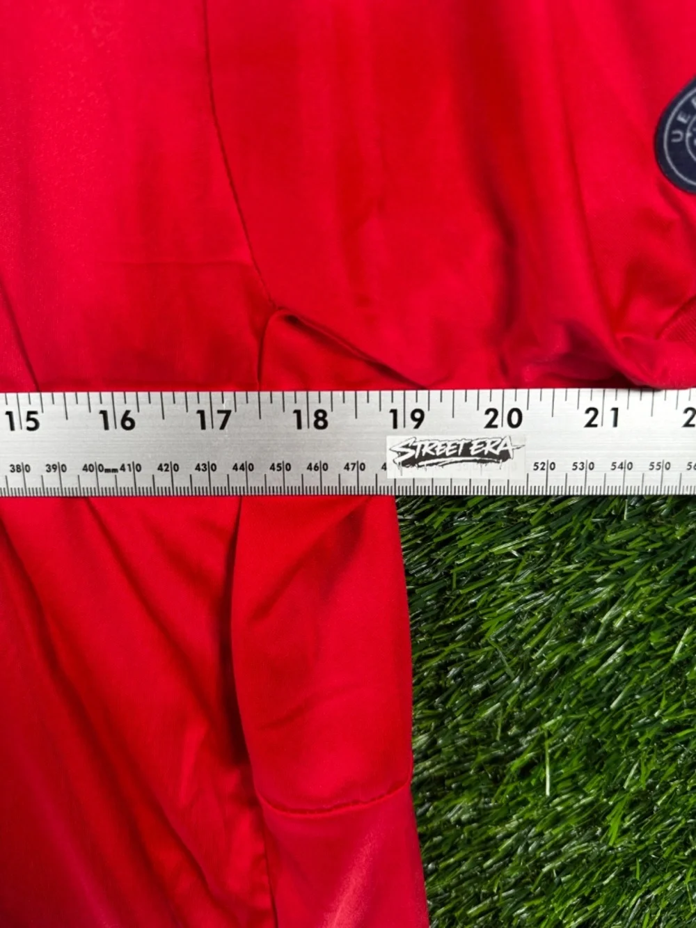 Real Madrid Away 2011/2012 Soccer Jersey